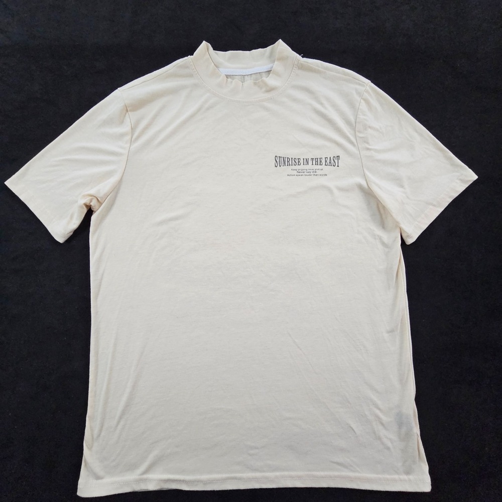 Sunrise‎ in the East Yellow Short Sleeve Polyester T-Shirt Men's M